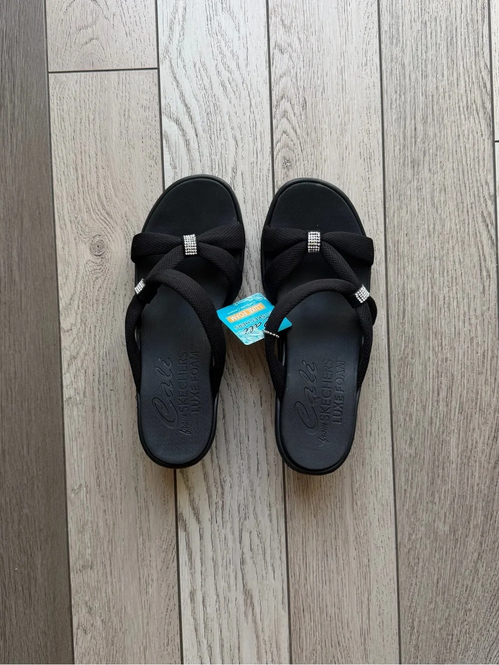 Skechers Women's Black Luxe Foam Wedge Sandals with Rhinestone Accents NWT 9